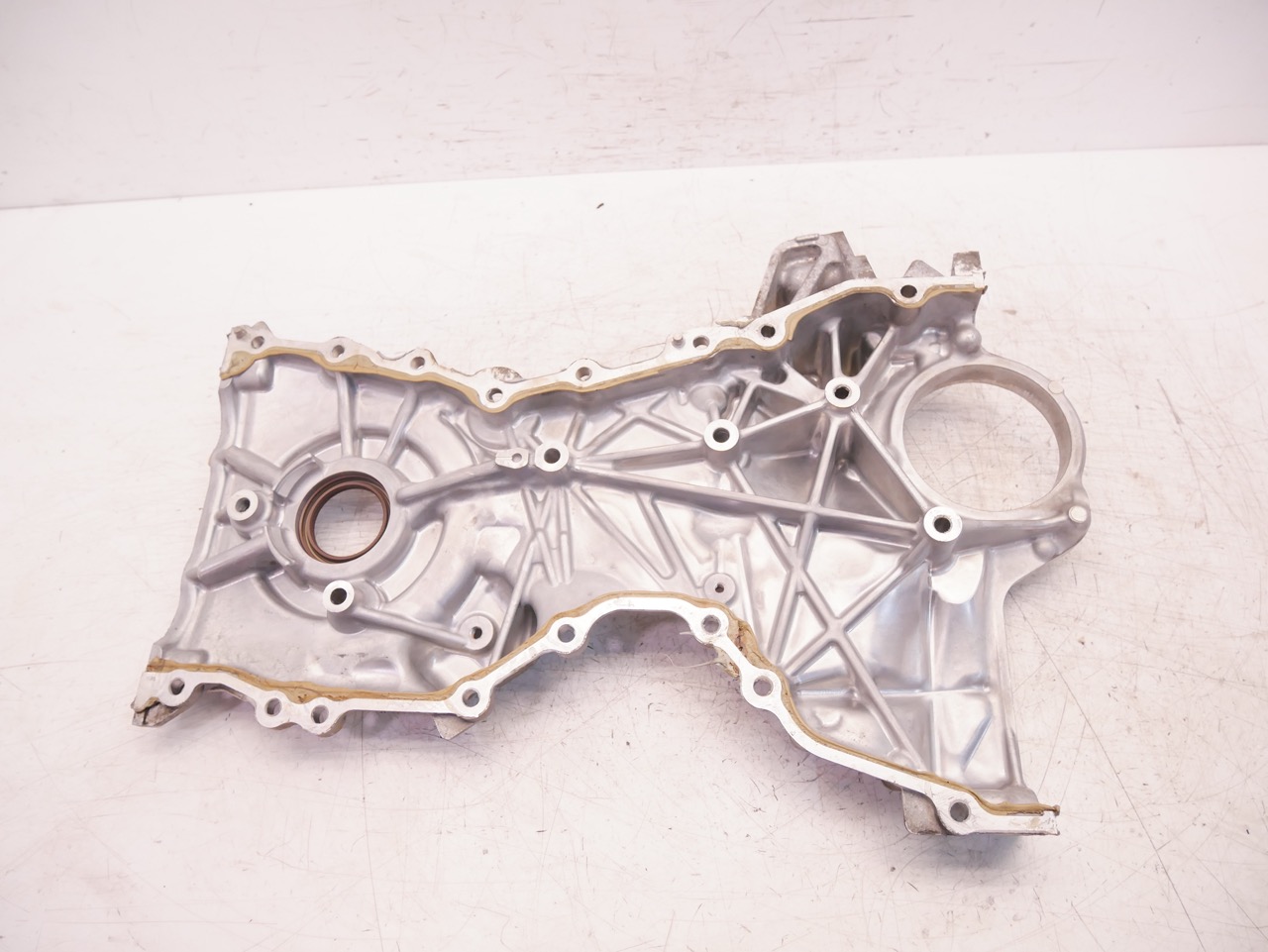 Bửng Bơm Dầu Mazda Mazda 2 Mã phụ tùng P50110500A