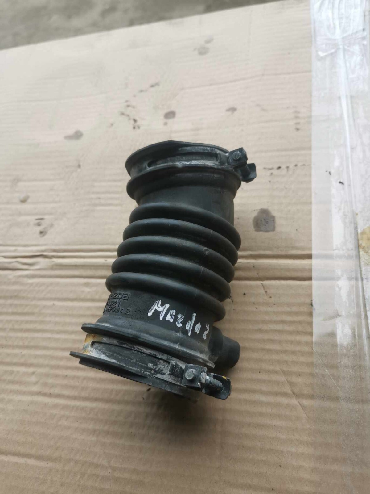 Cổ Hút Gió Mềm Mazda Mazda 2 Mã phụ tùng P53T13221