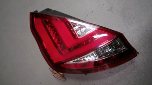 Đèn Hậu Phải Không Led 4 Cửa Mazda Mazda 3 Mã phụ tùng b45c51160