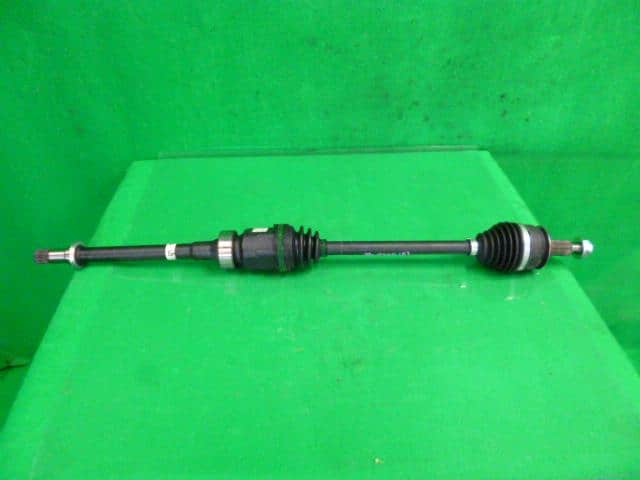 Cây Láp Phải 26 Răng Trong 28 Răng Ngoài Mazda Mazda 3 Mã phụ tùng FTC92550X
