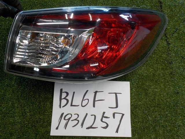 Đèn Hậu Miềng Trong Trái Mazda Mazda 3 Mã phụ tùng BBP251150E