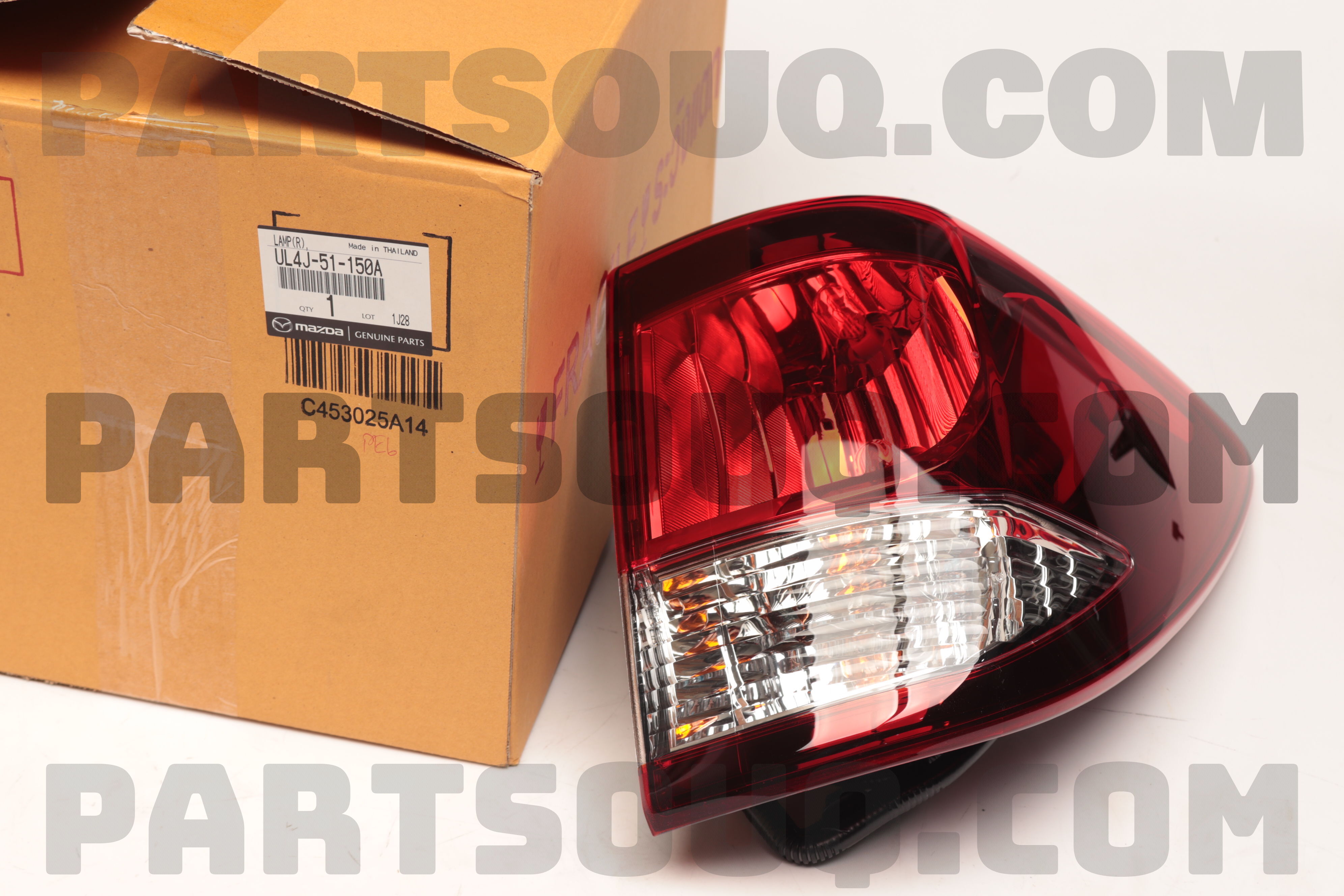 Đèn Hậu Ngoài Phải Mazda BT-50 Mã phụ tùng UL4J51150A