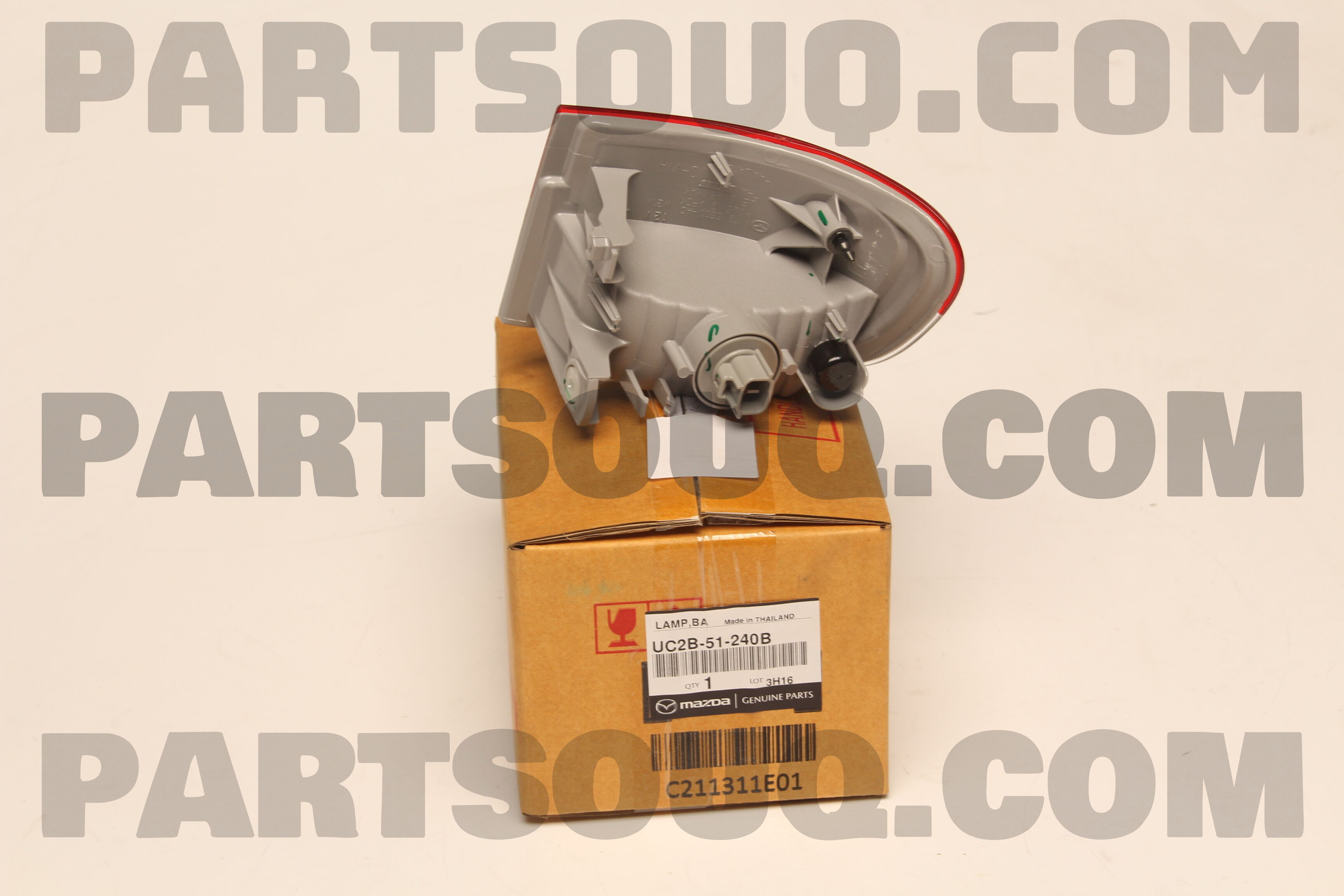 Đèn Lùi Cản Sau Trái Mazda BT-50 Mã phụ tùng UC2B51240B