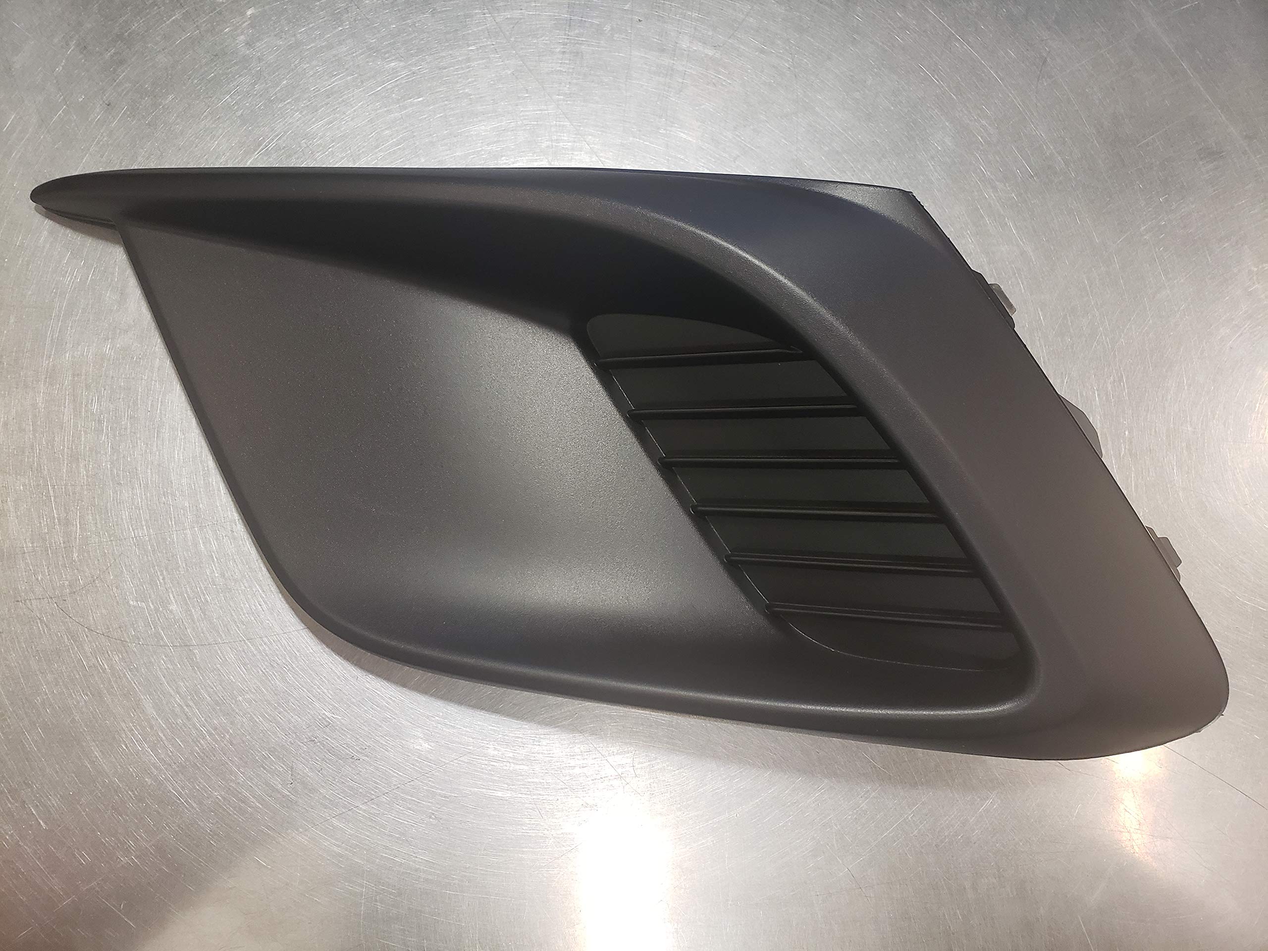 Cần Gạt Mưa Trước Trái Mazda Mazda 3 Mã phụ tùng BHN967321