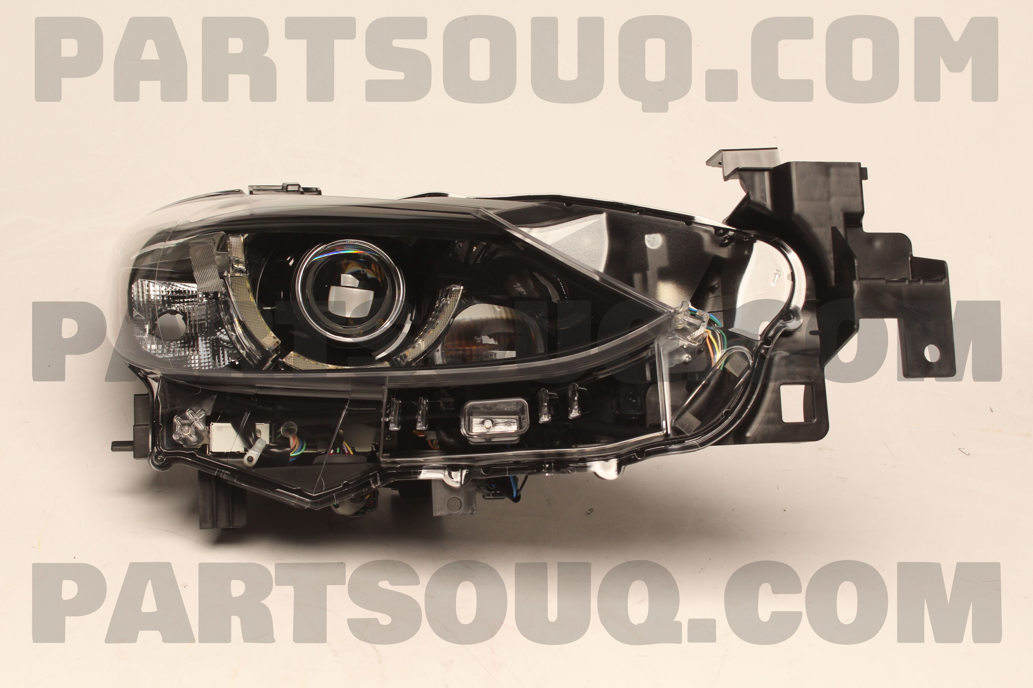 Đèn Pha Phải Mazda Mazda 6 Mã phụ tùng GMH351031G
