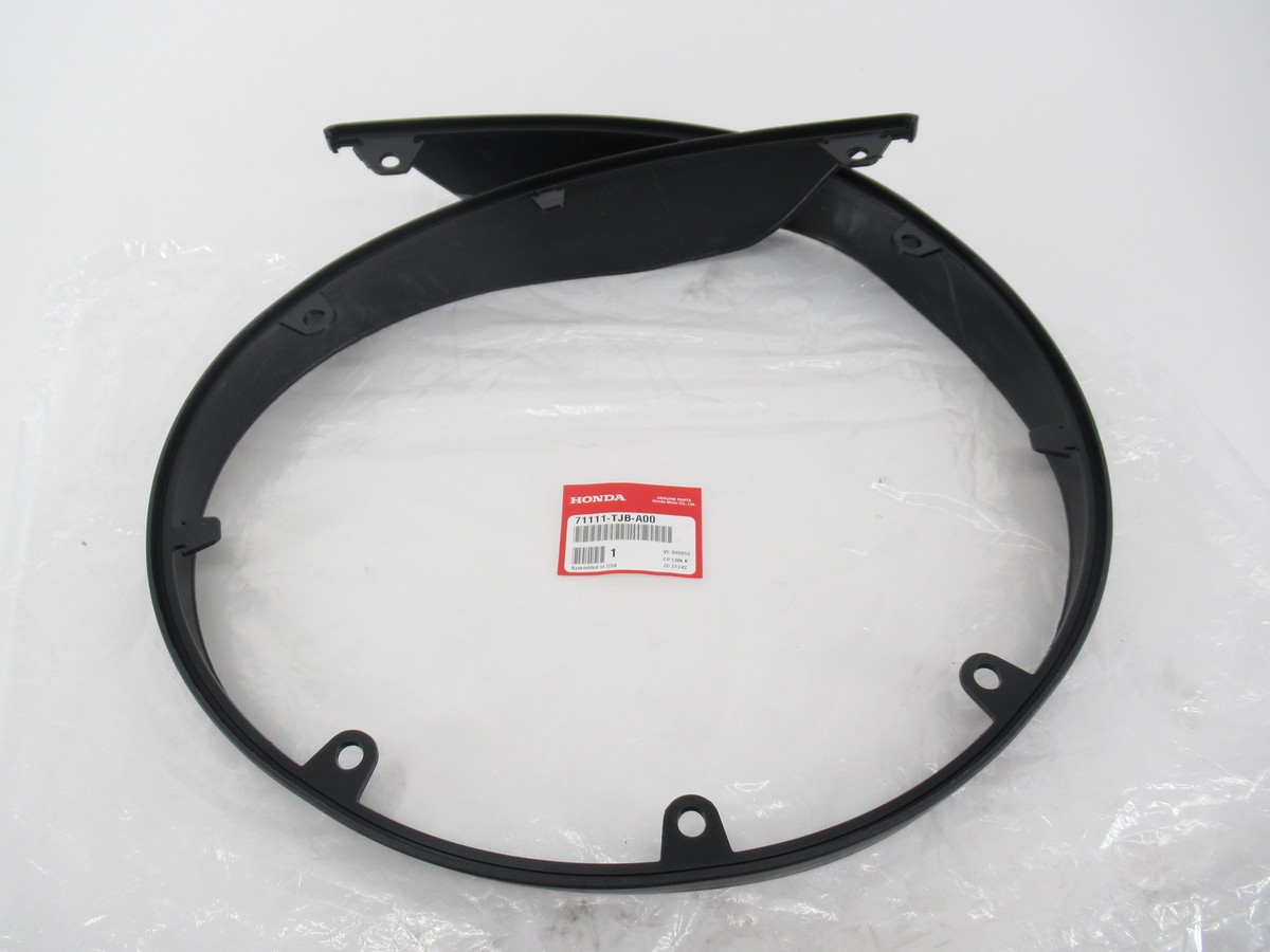 Két Nước Mazda CX-9 OEM 71111