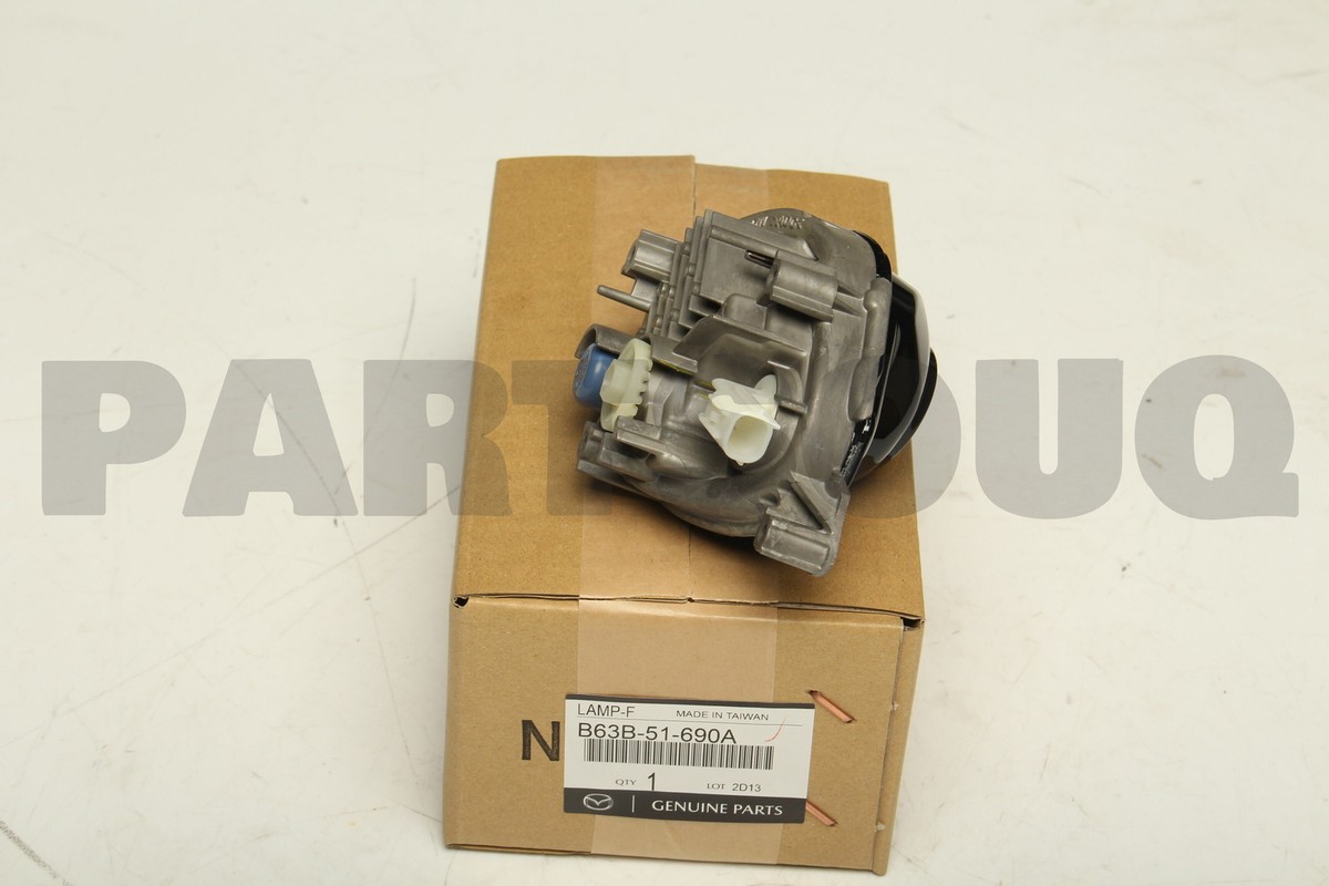 Mặt Gương Phải Mazda Mazda 3 Mã phụ tùng B63B691G1