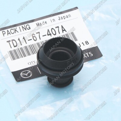 Ốp Đầu Bệ Bước Chân Phải Mazda BT-50 Mã phụ tùng UR675117X