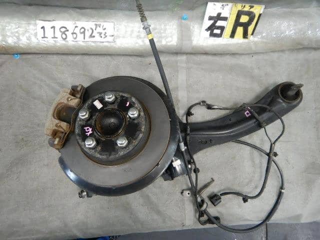 Bi May Ơ Sau Abs Mazda Mazda 3 Mã phụ tùng BBM22615XB