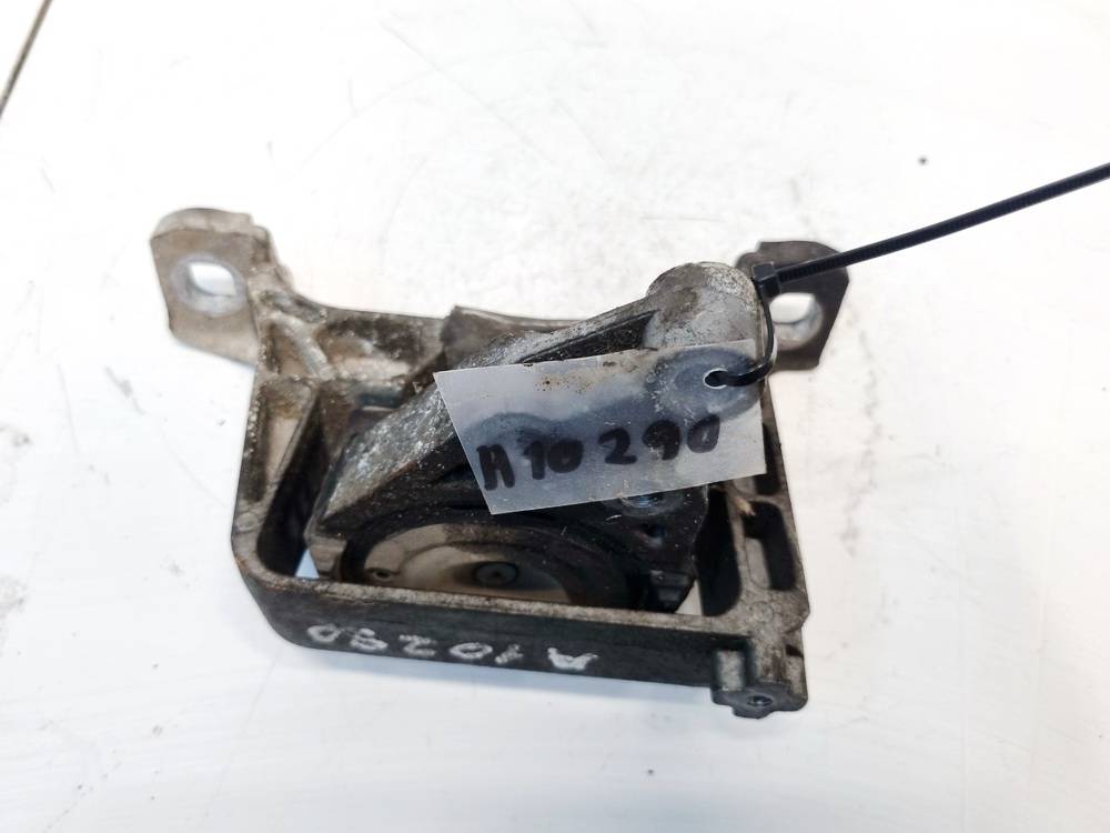 Chân Máy Thủy Lực Mazda Mazda 3 Mã phụ tùng bp4k39060020