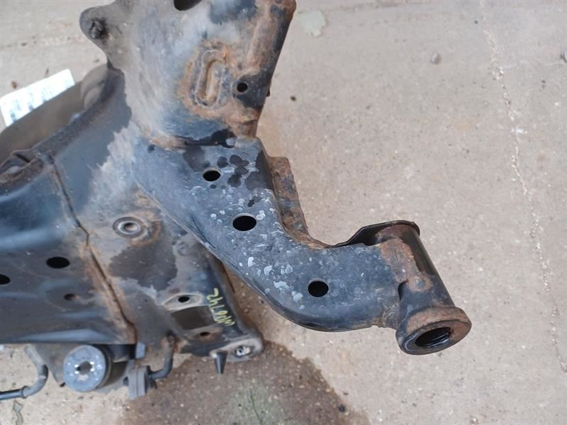 Giá Đỡ Động Cơ Mazda CX-5 Mã phụ tùng KD353480XF