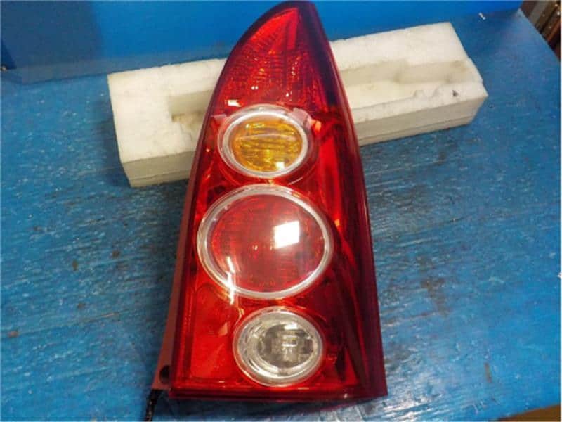 Đèn Hậu Phải Mazda Premacy Mã phụ tùng C14551150C