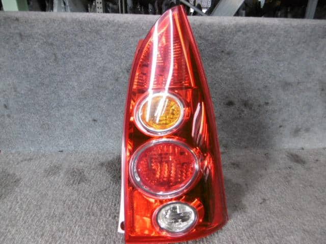 Đèn Hậu Phải Mazda Premacy Mã phụ tùng C14551150C