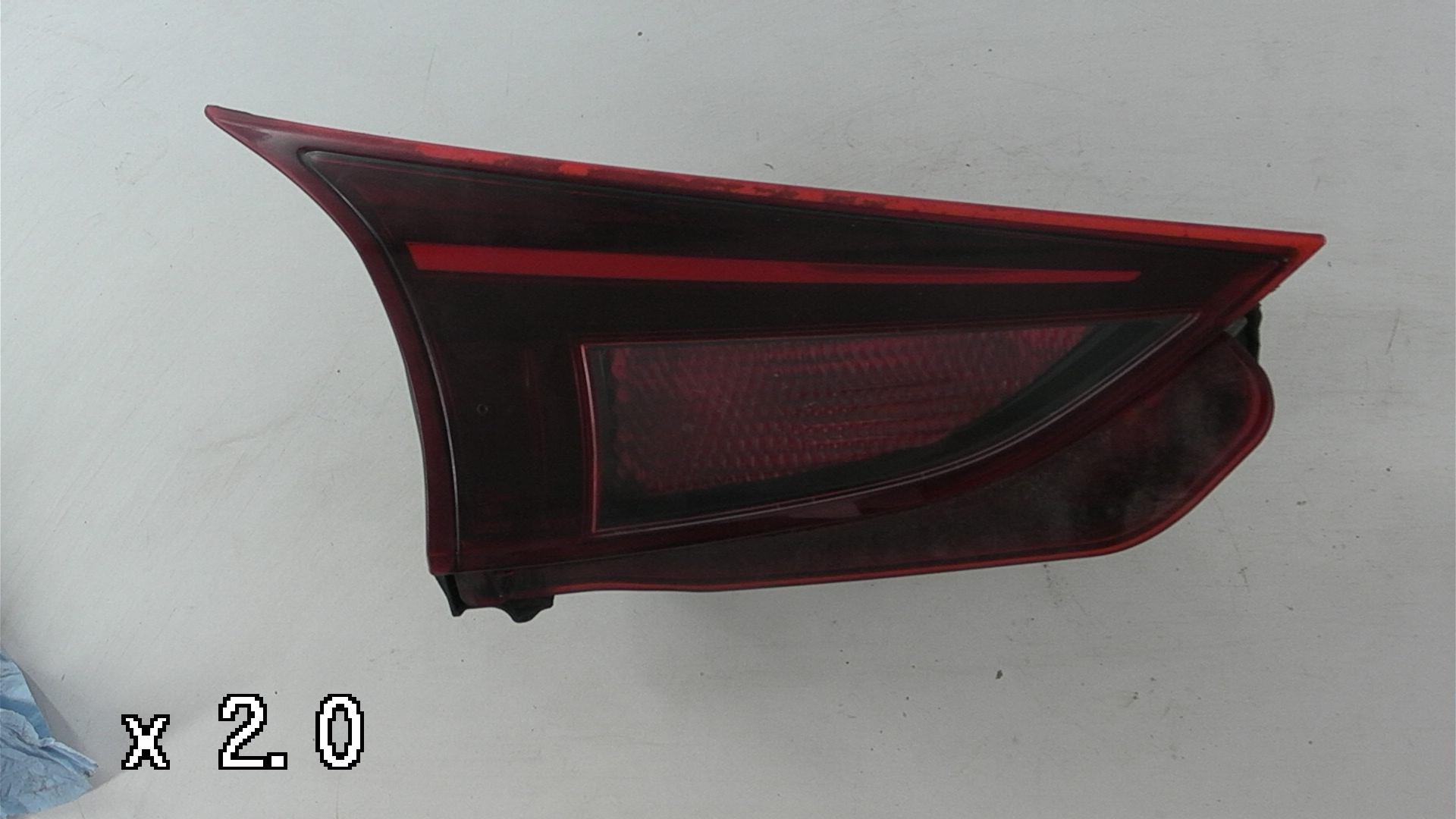 Đèn Hậu Miếng Trong Trái (Bản 5 Cửa) Mazda Mazda 3 Mã phụ tùng b45c513g0b