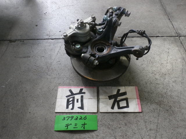 Trụ Lái Phải Mazda Mazda 2 Mã phụ tùng d65133021a