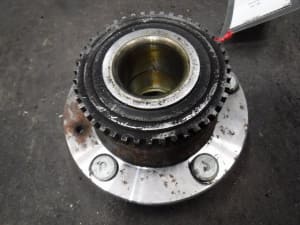 Bi May Ơ Sau Mazda Premacy Mã phụ tùng G14V2615