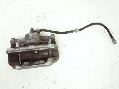 Cụm Gông Phanh Trước Phải Mazda Mazda 3 Mã phụ tùng B4Y03398ZB