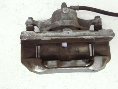 Cụm Gông Phanh Trước Phải Mazda Mazda 3 Mã phụ tùng B4Y03398ZB