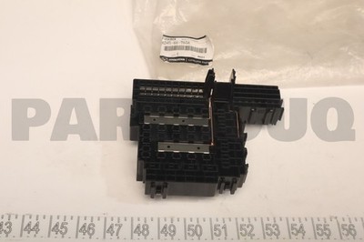 Vỏ Hộp Cầu Chì Đầu Xe Mazda CX-5 Mã phụ tùng kd4566760a