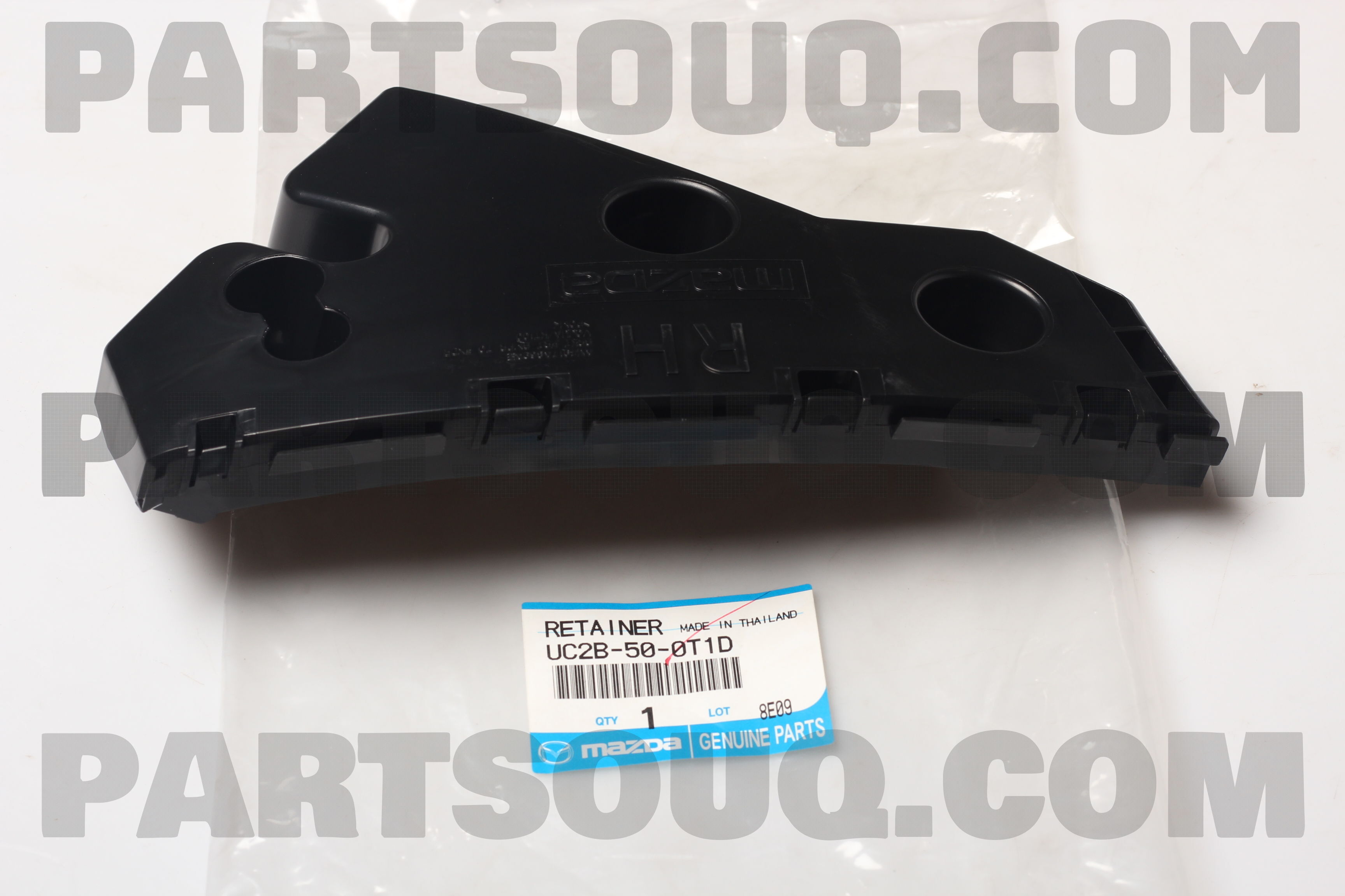 Phe Cài Cản Trước Phải Mazda BT-50 Mã phụ tùng UC2B500T1