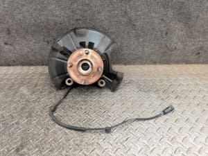 Cụm Gông Phanh Sau Trái Mazda 323 Mã phụ tùng bk1t2671xa
