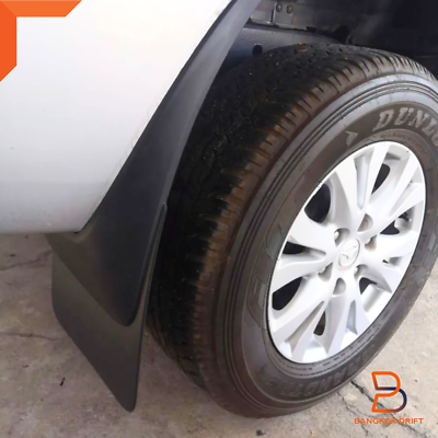 Chắn Bùn Bánh Sau Trái Mazda BT-50 Mã phụ tùng 1d0251880a