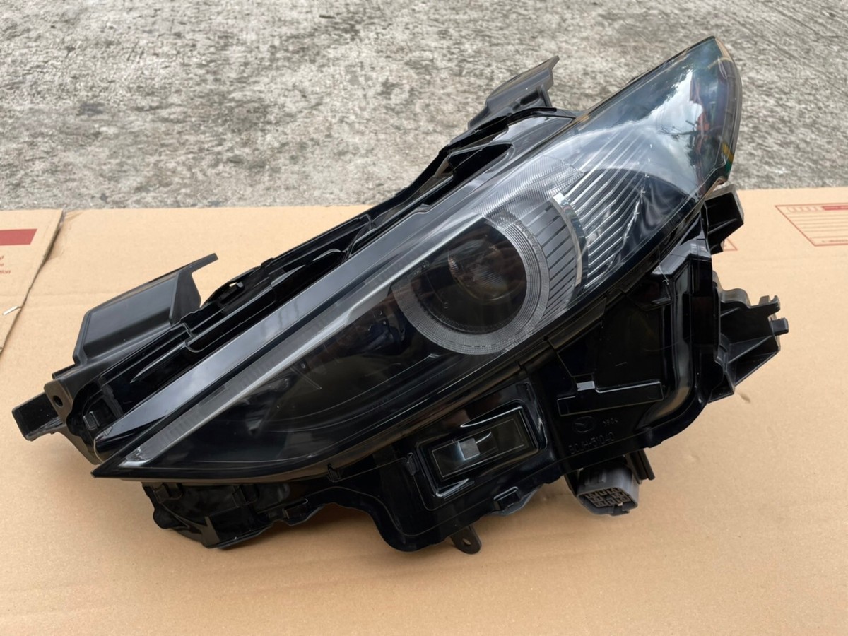 Đèn Pha Trái Mazda Mazda 3 Mã phụ tùng BCJH51040