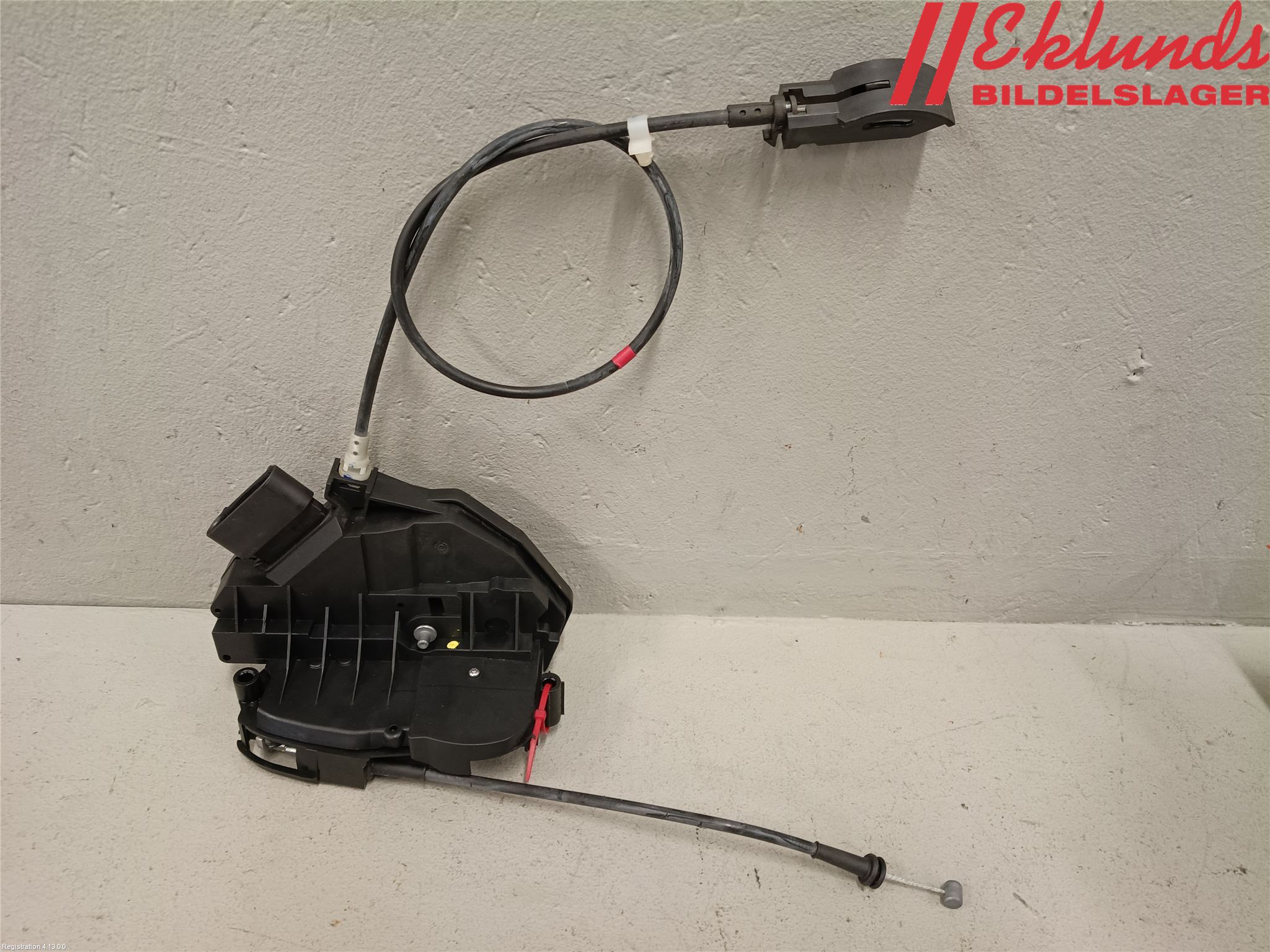 Ổ Khóa Ngậm Cánh Cửa Trước Trái 7 Giắc Điện Mazda BT-50 Mã phụ tùng AB39A21813EB