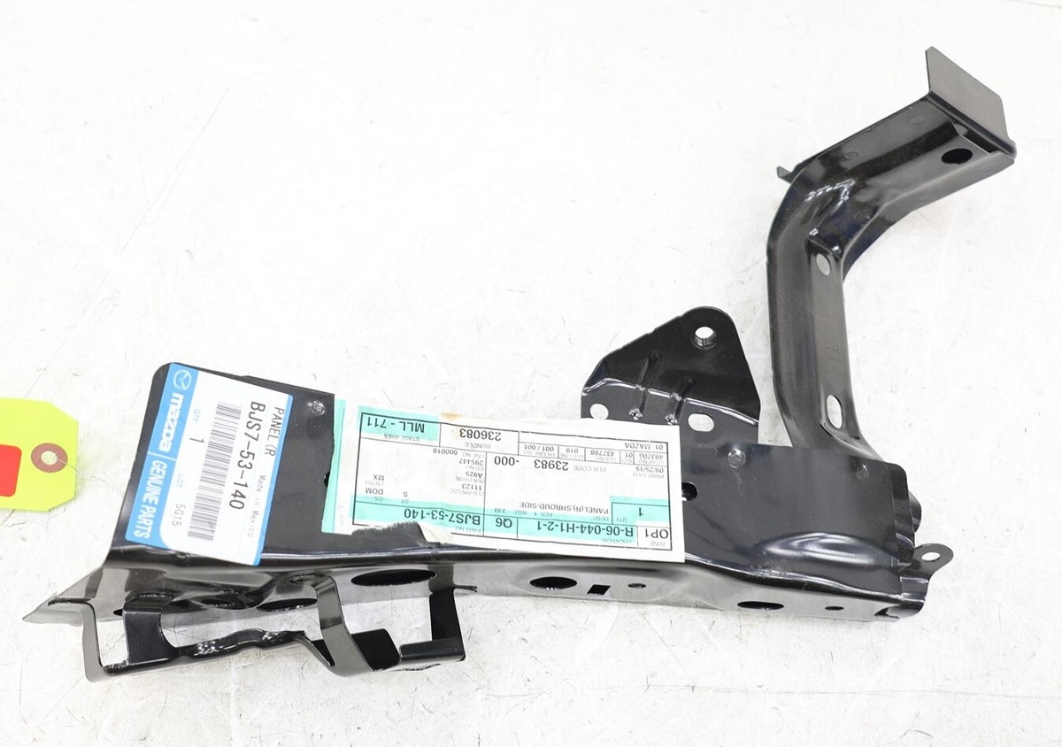 Hộp Đen Mazda BT-50 Mã phụ tùng DB3914A073bc