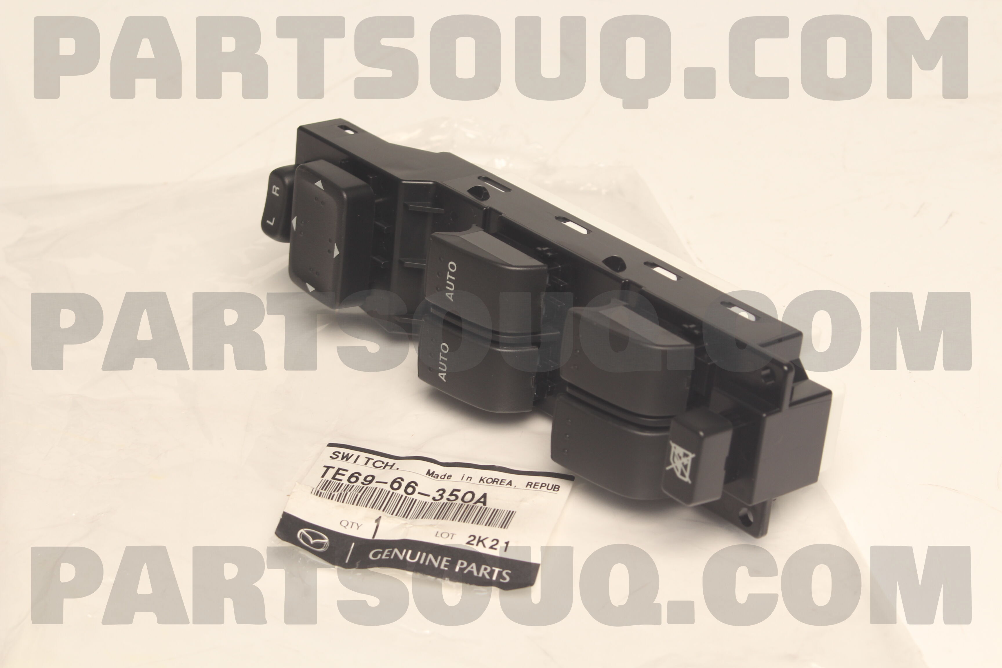 Công Tắc Lên Xuống Kính Tổng Mazda BT-50 Mã phụ tùng uc2h66350a