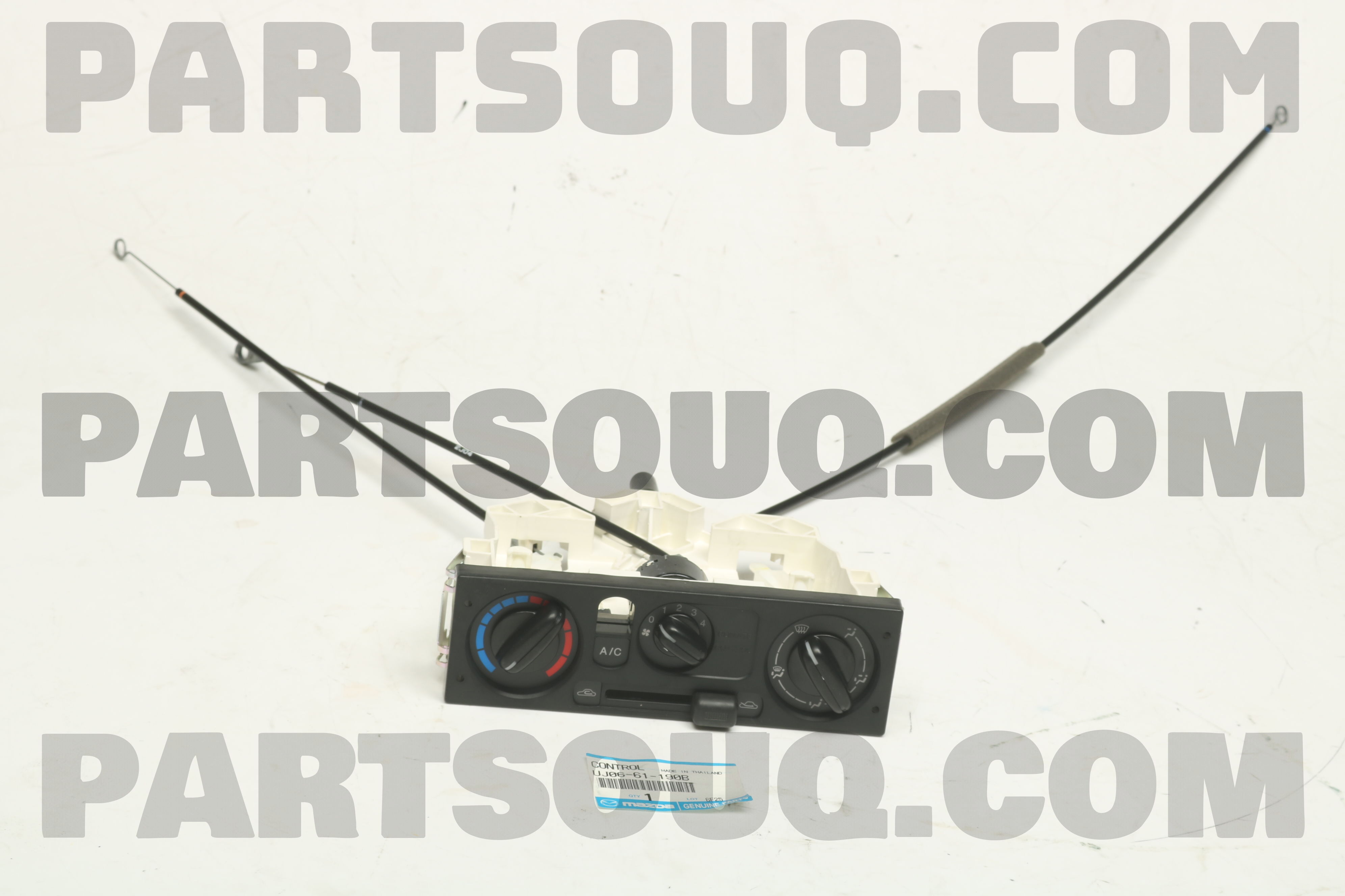 Cụm Công Tắc Tổng Điều Khiển Điều Hòa Mazda BT-50 Mã phụ tùng UC2B61190B
