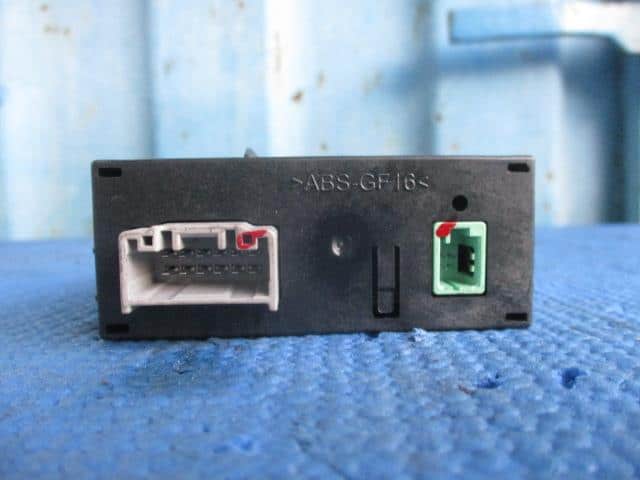 Cổng Usb Aux Mazda Mazda 3 Mã phụ tùng BHP1669U0