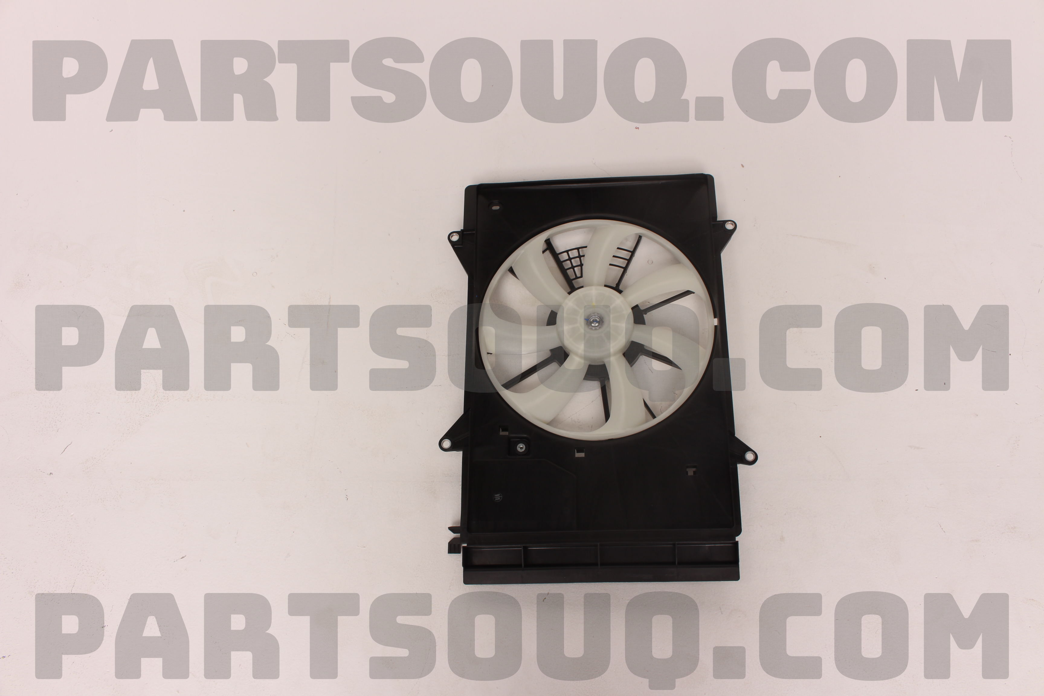 Quạt Két Nước Mazda Mazda 2 Mã phụ tùng P53W15025