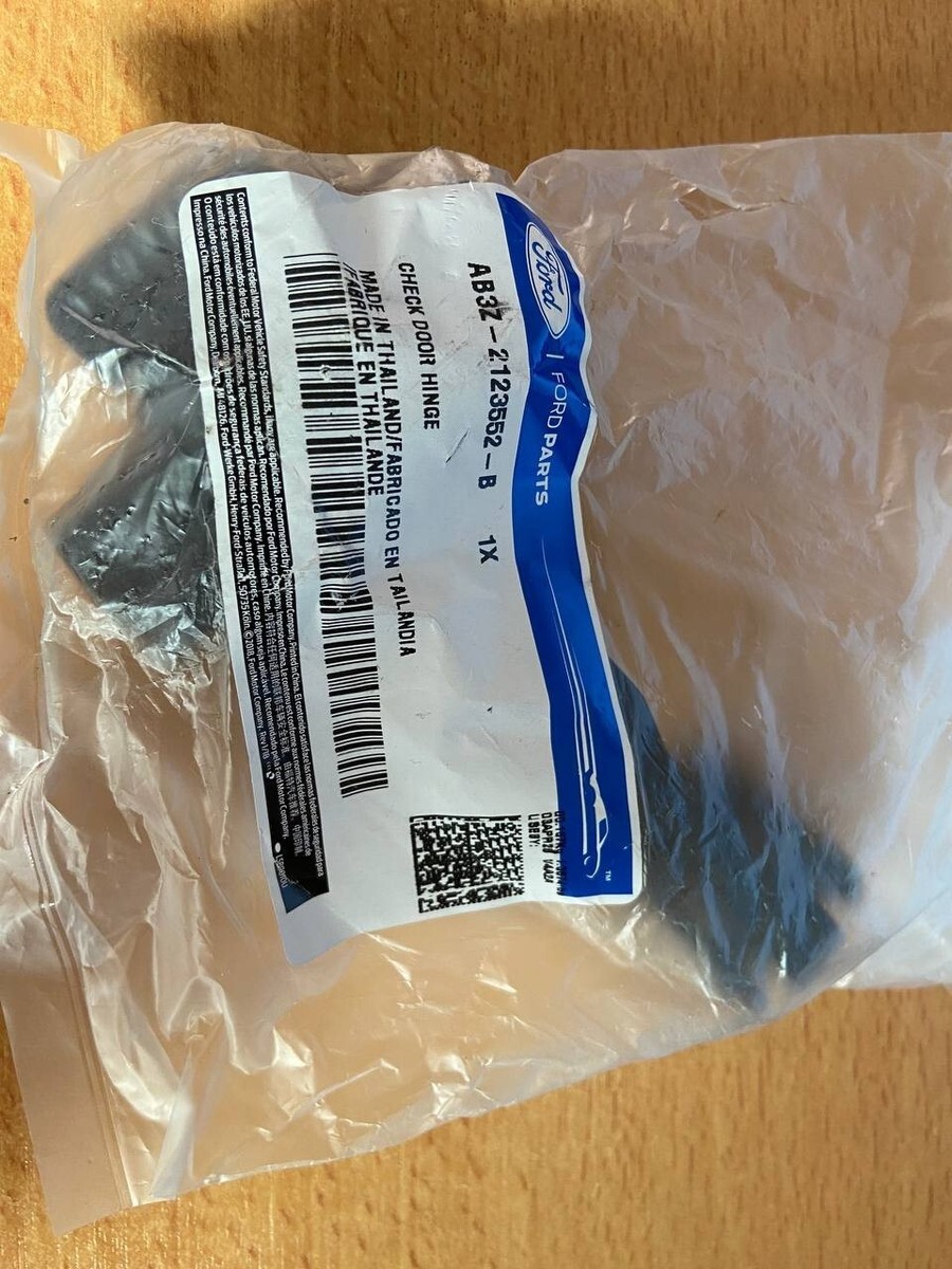 Hạn Chế Hành Trình Cửa Trước Mazda BT-50 Mã phụ tùng AB392123552AF