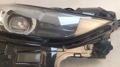 Đèn Pha Phải Led Mazda Mazda 3 Mã phụ tùng BCJH51030