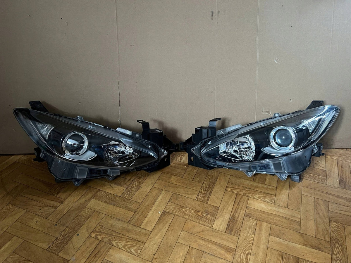Đèn Pha Trái Bóng Hallogen Mazda Mazda 3 OEM BHR151040
