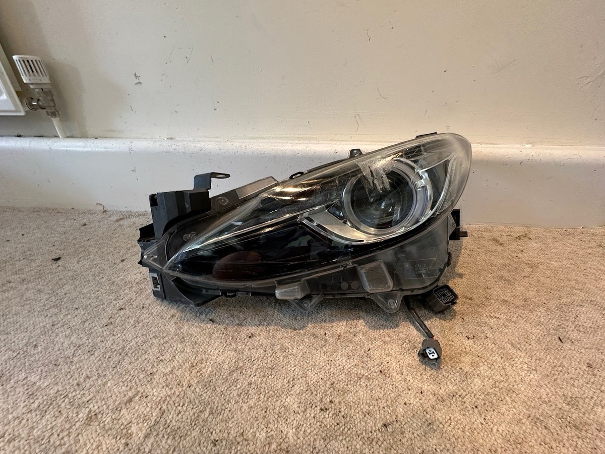 Đèn Pha Trái - Có Bexenon Mazda Mazda 3 Mã phụ tùng BHR351040