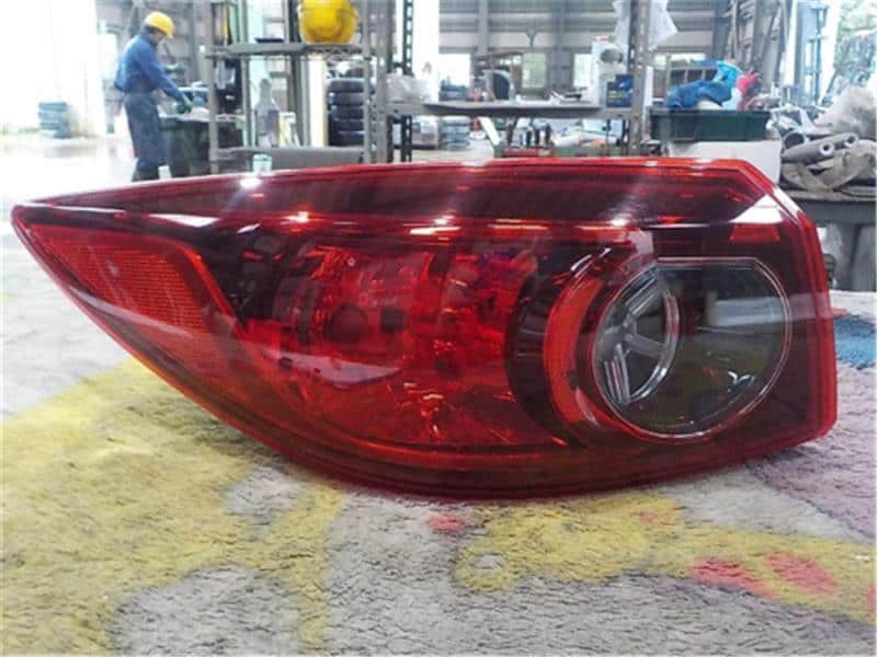 Đèn Hậu Ngoài Trái Không Led - 4 Cửa Mazda Mazda 3 Mã phụ tùng B45A51160B