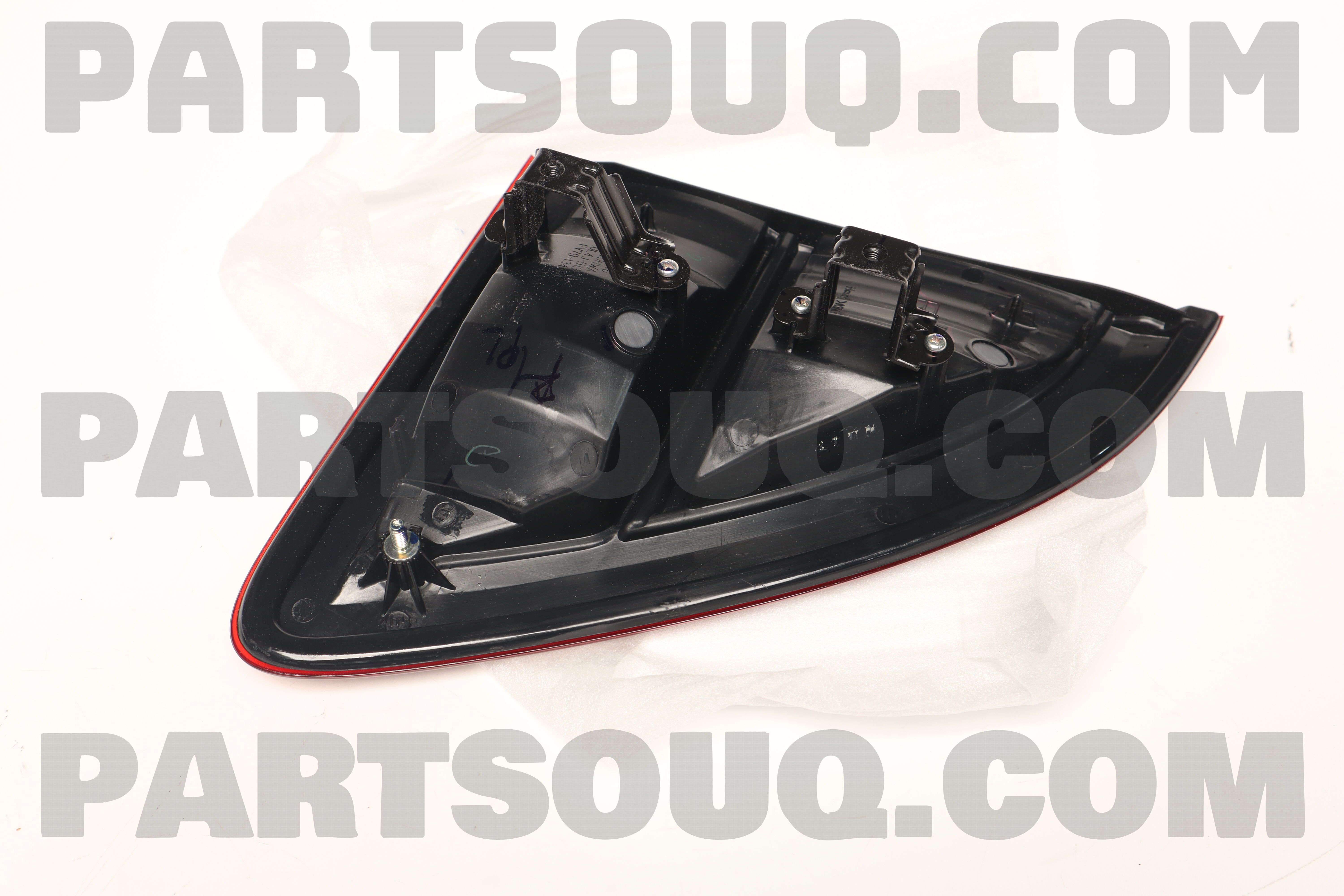Đèn Hậu Miếng Trong Bên Phải Mazda BT-50 Mã phụ tùng UL4J513F0A