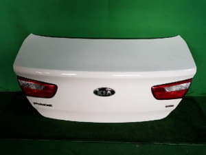 Cốp Hậu Kia Rio Mã phụ tùng 692001W050