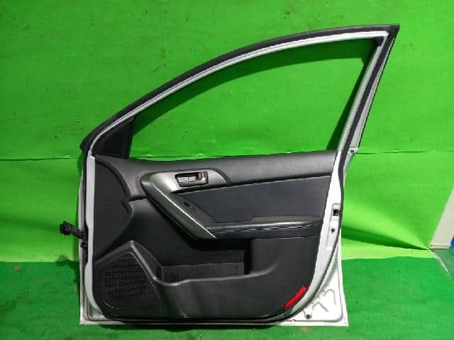Cánh Cửa Trước Phải Kia Forte / Cerato Mã phụ tùng 760041M000
