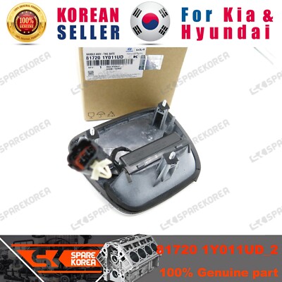 Ốp Ngang Cửa Hậu Phía Trên Kia Carens / rondo Mã phụ tùng 817601D000QW