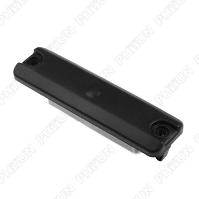 Ốp Ngang Cửa Hậu Phía Trên Kia Carens / rondo Mã phụ tùng 817601D000QW