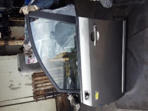 Cánh Cửa Trước Trái Kia Carens / rondo Mã phụ tùng 760031D010