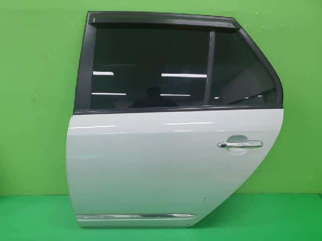 Cánh Cửa Sau Trái Kia Carens / rondo Mã phụ tùng 770031D010