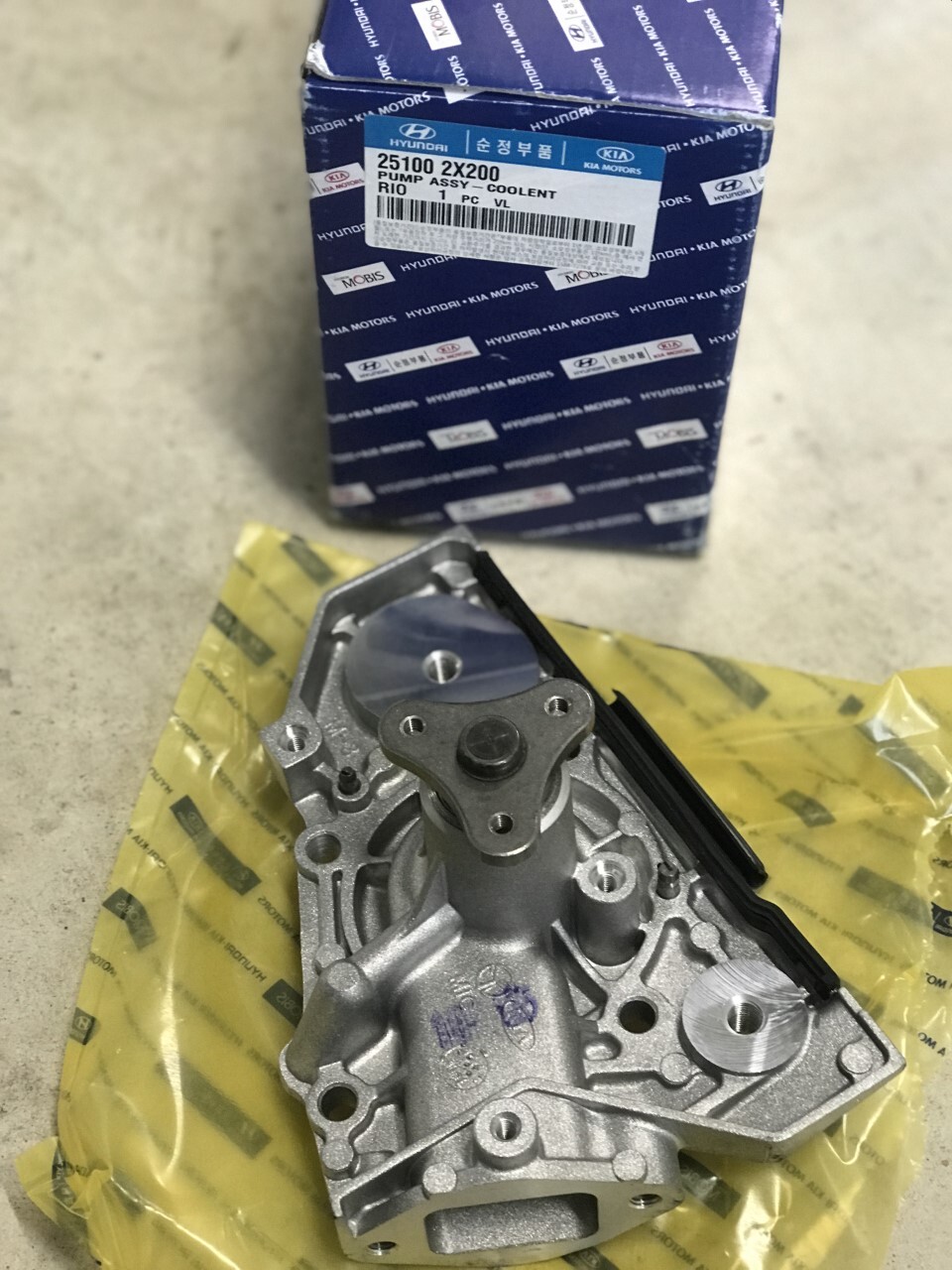 Bơm Nước Động Cơ Kia Spectra Mã phụ tùng 251002X200