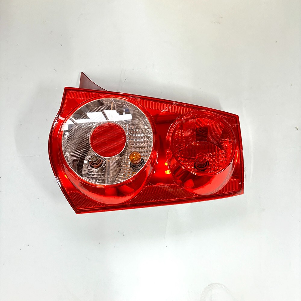 Đèn Hậu Phải Viền Đỏ Kia Morning / Picanto Mã phụ tùng 9240207500