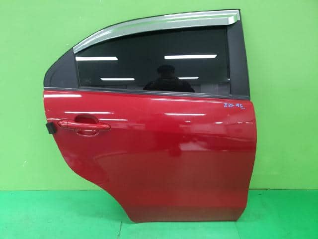 Cánh Cửa Sau Phải - 5 Cửa Kia Rio Mã phụ tùng 770041W210