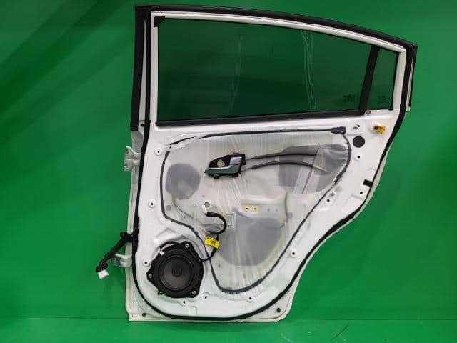 Cánh Cửa Sau Phải - 5 Cửa Kia Rio Mã phụ tùng 770041W210
