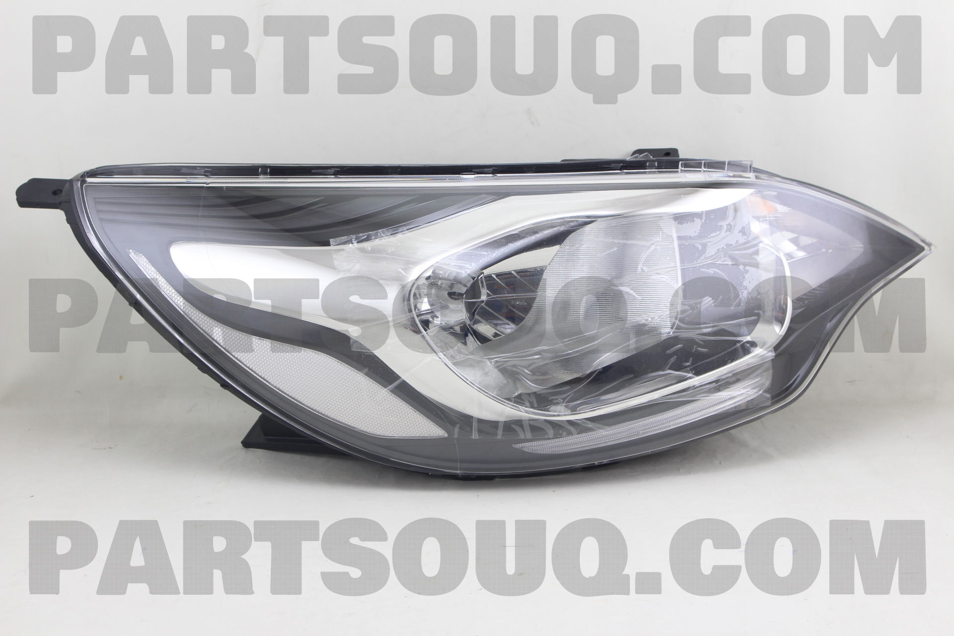 Lòng Dè Chắn Bùn Sau Trái- Bản 5 Cửa Kia Rio Mã phụ tùng 868211W010
